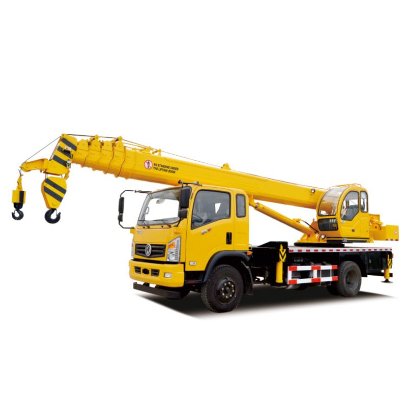 6 Ton Hydraulic Truck Crane untuk construction lifting dengan boom lengan lurus dan mesin YUNNEI