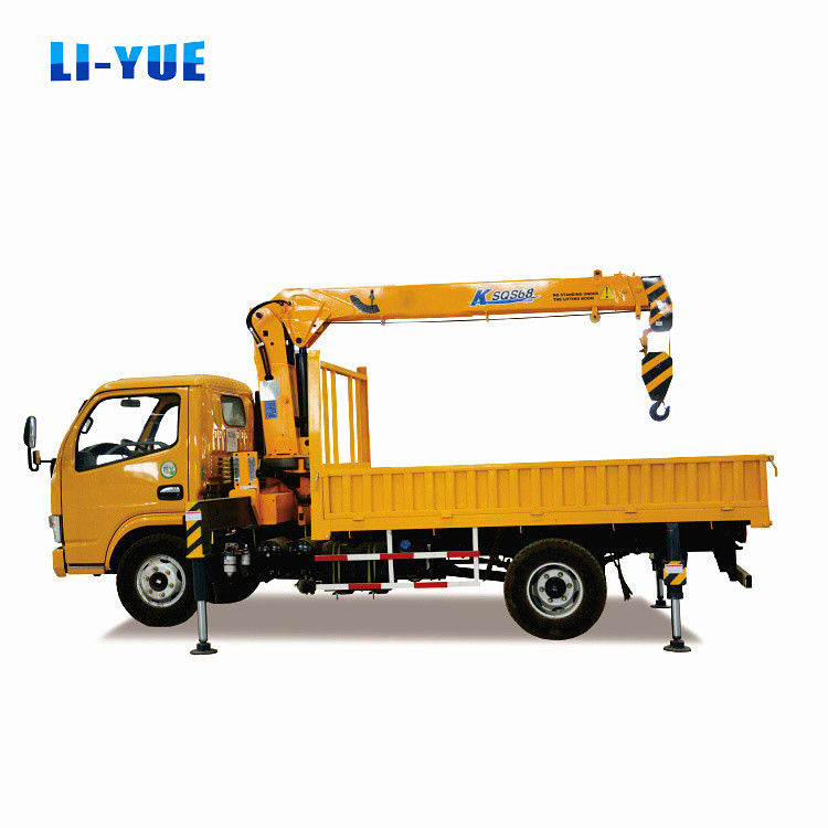 4 ตัน Telescopic Boom Truck มอนท์เครนเครนเคลื่อนที่ที่มีความสูงสูงสูงสุด 9m